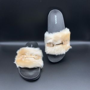 Women’s Beige Furry Slip-On Sandals
